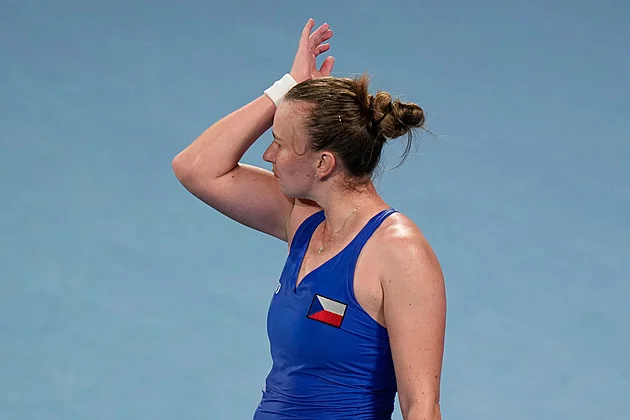 Zázračný obrat Valentové z 0:5 na 7:5. Krejčíkovou ošetřovali v slzách