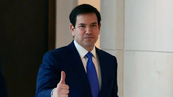 Spojené státy pozastaví vyřizování víz pro občany 75 zemí, včetně Ruska, Íránu či Brazílie