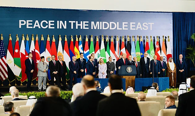 Trumpův mírový plán pro Gazu jde do další fáze: odzbrojení a nástup technokratů