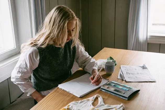 Z odpadu vznikl módní hit. Spodní prádlo z mléčného proteinu dobývá Česko