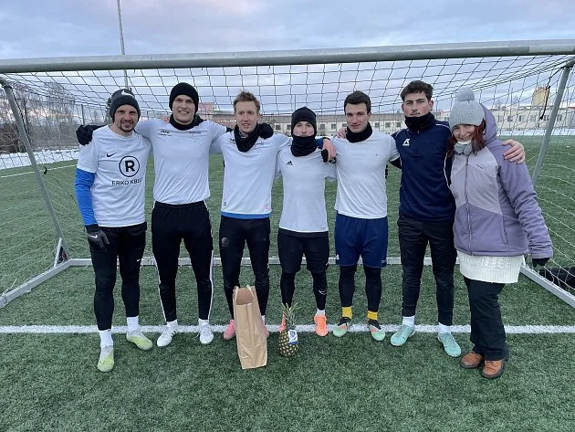 Ananas Cup 2026 v Benešově: fotbal, sníh a svařák