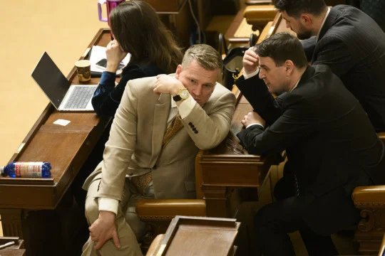 Turek má být jako zmocněncem na MŽP na základě pracovní smlouvy či dohody