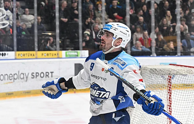 ONLINE: Kometa po první třetině vede na Spartě, prosadil se Flek