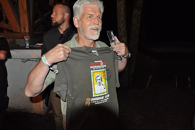 Prezident se zúčastnil Cimrmanova dobytí severního pólu. Potkal Svěráka i Vetchého