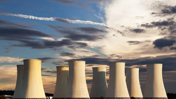 ČEZ jedná se Slovenskem o prodeji tamní jaderné firmy. Fico chce, aby nový reaktor byl čistě státní