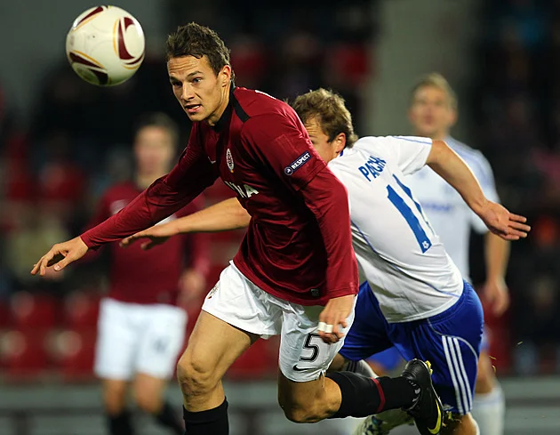 Jak fotbalista sbalil moderátorku. Nechtěl jsem rande, jen poznat televizi, líčí Podaný