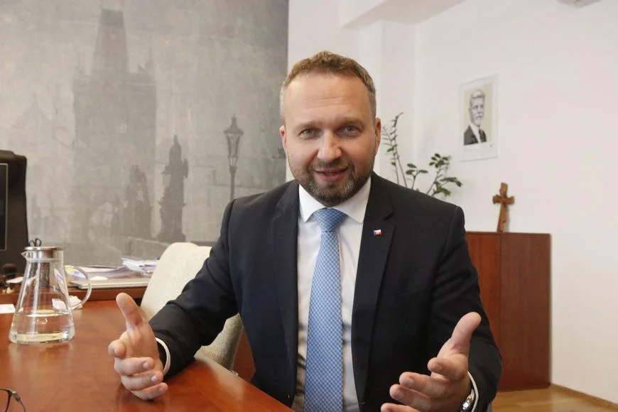 Jurečkova poslední bitva. Poslanci se hádali, kolik mají živnostníci platit