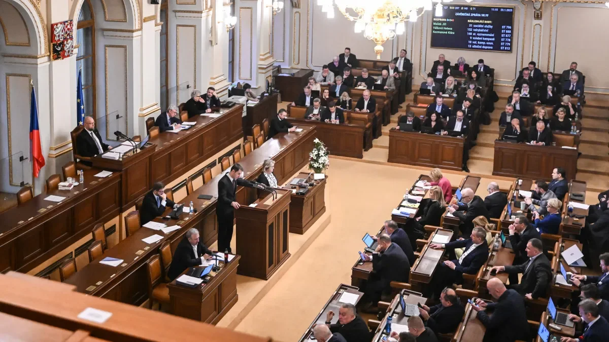 Poslanci projednají odvody živnostníků, čeká je volba místopředsedy Sněmovny