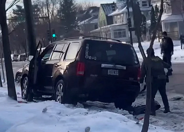 Terčem guvernér i starosta. V USA vyšetřují politiky za kritiku a „maření“ práce ICE