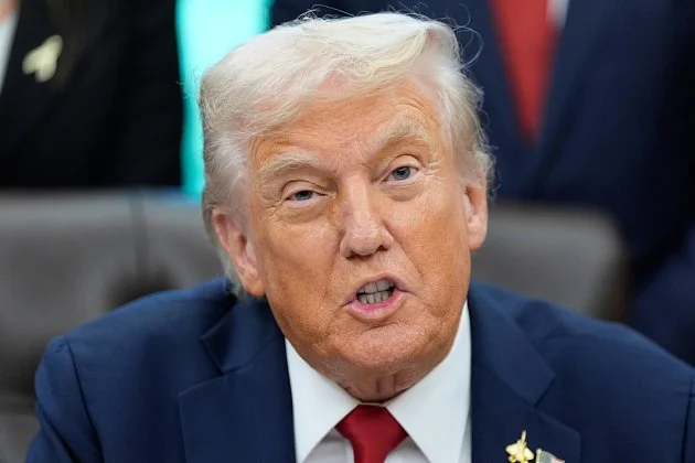 Chameneí označil Trumpa za zločince. Přičetl mu i oběti při protestech v Íránu