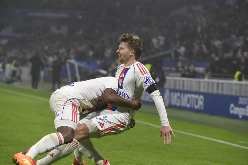 "Je to Šulc, nebo Messi?" Kometa z Lyonu uhranula fotbalovou Francii geniálním sólem