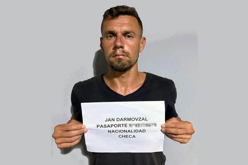 Darmovzal je v Praze. Ve venezuelském vězení strávil rok a čtyři měsíce