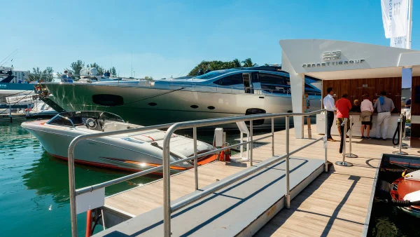 Komárkova KKCG chce navýšit investici v italském výrobci luxusních jachet. Ve Ferretti cílí na skoro třetinový podíl