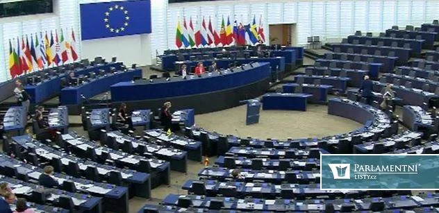 Bouře ve Štrasburku: Nerudová se posmívá, pak ale ukázal záběry Dostál