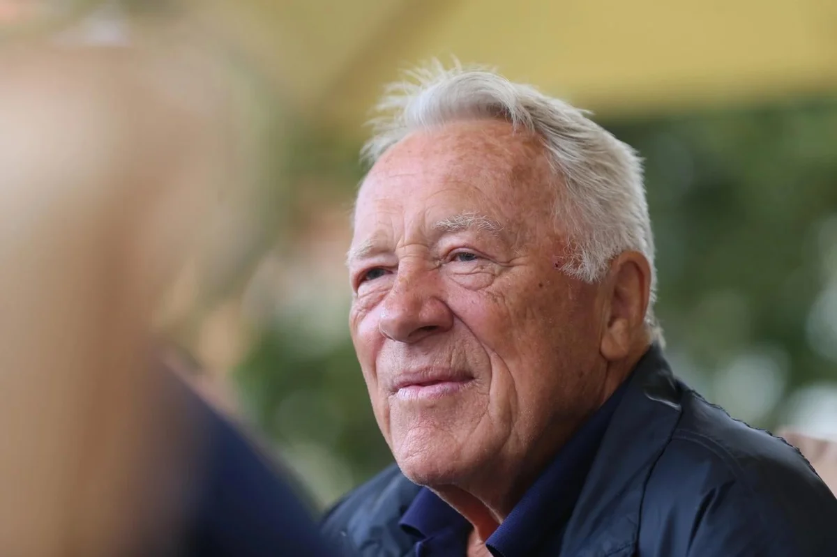 Důchody českých hokejistů. Jaký důchod má Jiří Holík a další legendy českého hokeje?