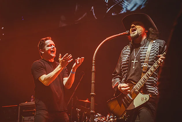 Janda, Kozub i Basiková. Podívejte se, kdo vzdal hold Patriku Hezuckému v O2 areně