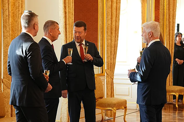 Výbor vyslechne Babiše a Okamuru kvůli žádostem o jejich vydání ke stíhání