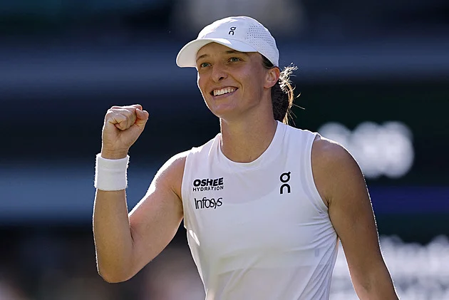 Šwiateková si v Austrálii během zápasu trhala sukni. Nakonec ji musela vyměnit