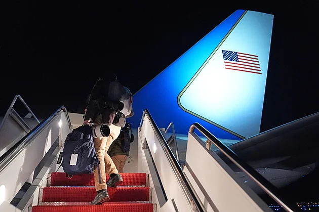 Problémy na cestě do Davosu. Letadlo s Trumpem se vrátilo do USA kvůli závadě