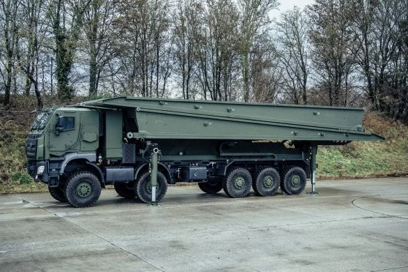 Mostní vozidla Leguan na platformě Tatra Phoenix 10×10 pro Belgii