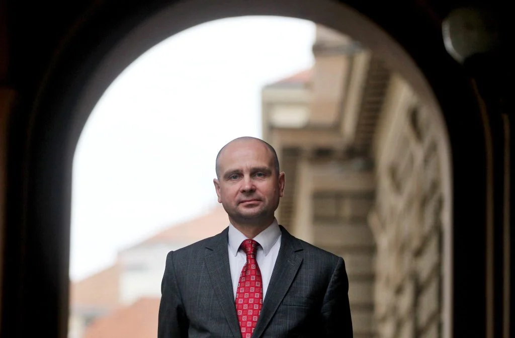 Ombudsmanem může být soudce Jirsa, nebo právnička Kostolanská. Přesvědčili Senát