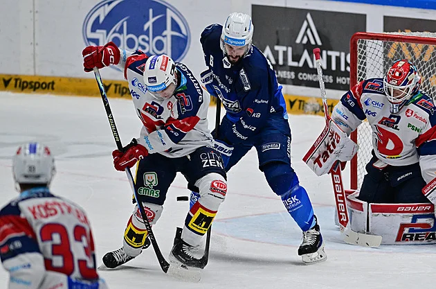 ONLINE: Extraligový šlágr, Pardubice v repríze finále hostí Kometu