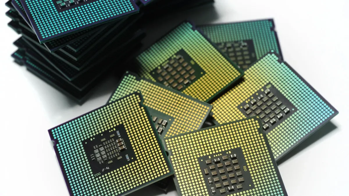 Šéf Anthropicu varuje před prodejem čipů Nvidia do Číny: „Je to jako prodávat jaderné zbraně“