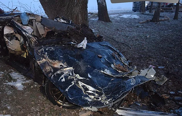 Tragická smrt Moniky Jákliové (†31): Děsivé fotky z místa nehody! Takhle dopadl její mercedes