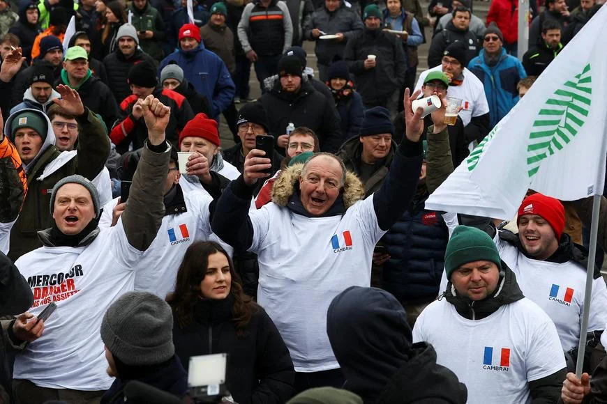 Europarlament poslal kontroverzní pakt s Latinoameričany k ledu. Prošetří ho soud EU