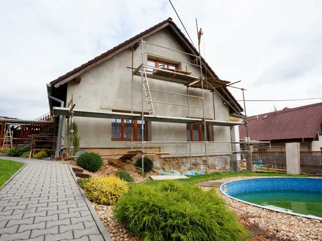 Vláda změní zelené úsporné dotace. Méně peněz pro jednotlivce, více půjde na infrastrukturu