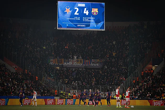 Odmítl Chelsea, řádí v Barceloně. Fermín, Flickův dobrý voják, jehož čísla ohromí