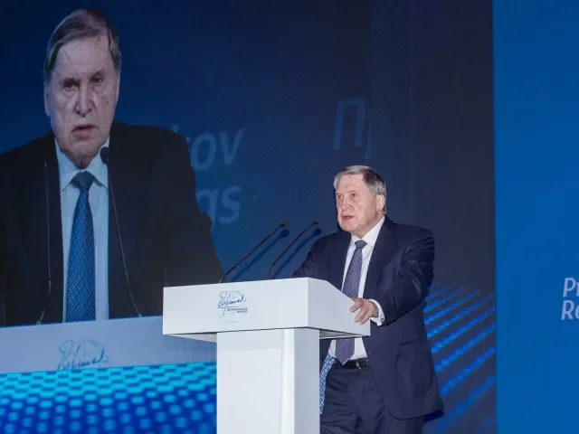 Bez vyřešení územních otázek nebude dlouhodobý mír na Ukrajině, prohlásil Putinův poradce