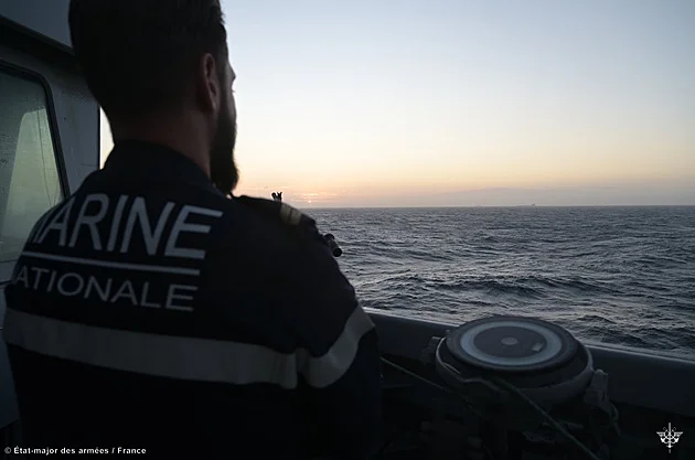 Ruský ropný tanker zadržený Francouzi v sobotu nuceně zakotví v Marseille