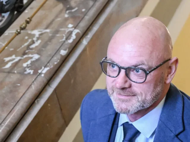 Česko pravděpodobně zakáže používání mobilů o školních přestávkách, uvedl Plaga