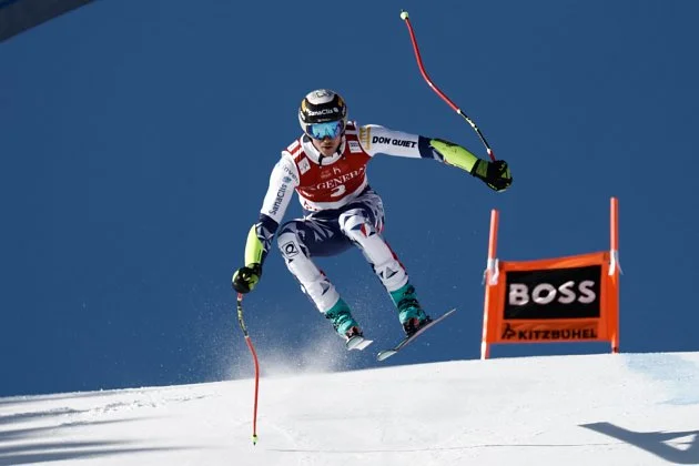 Zabystřan skončil v super-G v Kitzbühelu devatenáctý, vyhrál Odermatt