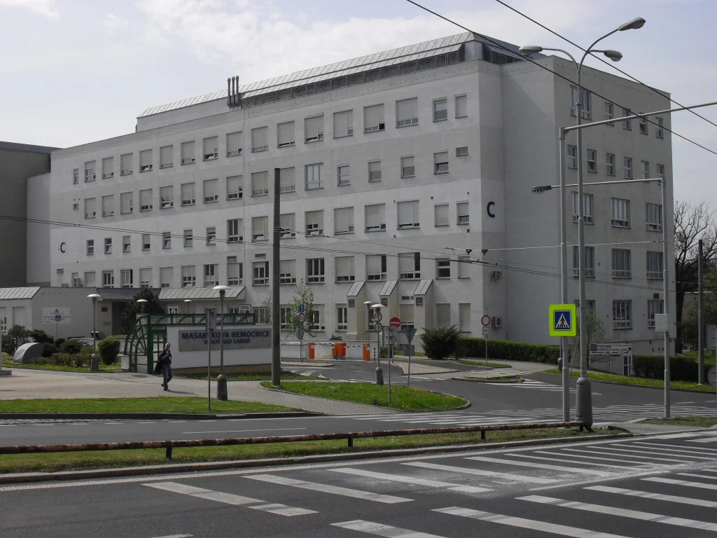 Další dluh pro nemocnice? Krajská zdravotní zvažuje miliardový úvěr