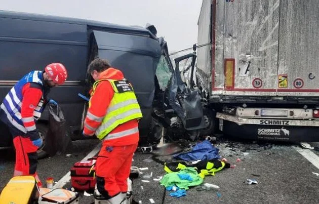 Tragická nehoda na D1 u Brna: Muž zemřel v nemocnici, dálnice byla uzavřená - Krimi Denik.cz článek na Media24.cz