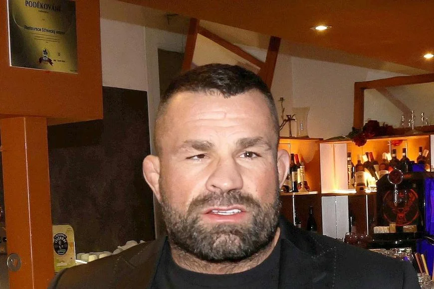 „Jsem tady každou noc.“ Vémola po propuštění z vazby nocuje kvůli svému zdravotnímu stavu v nemocnici