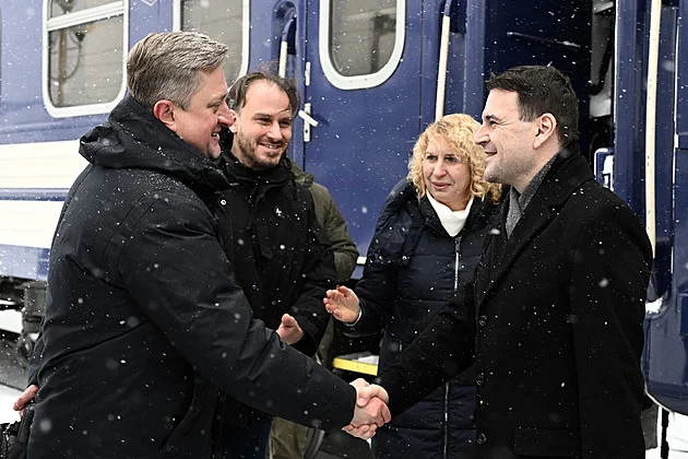 Macinka škrtá pomoc školám na Ukrajině. Je mi z vás na zvracení, vzkázal Lipavský - Politika iDnes.cz článek na Media24.cz