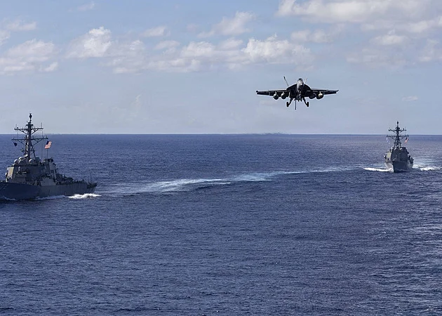 Nová obranná strategie USA: Dominovat na západní polokouli, menší důraz na Čínu