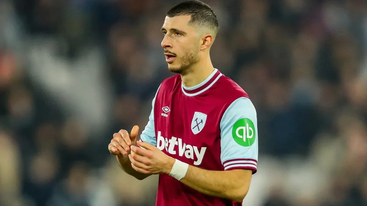 Součkův konkurent odchází z West Hamu, přichází Adama Traoré