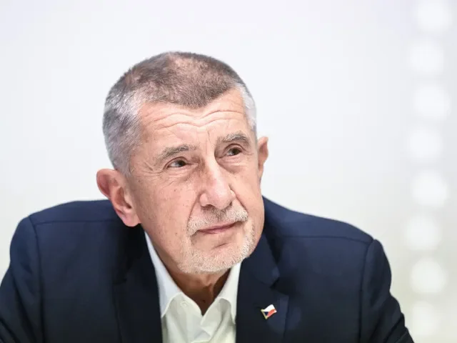 Babiš: Řehka by udělal lépe, kdyby mlčel. Není normální, že vystupuje proti ministrovi