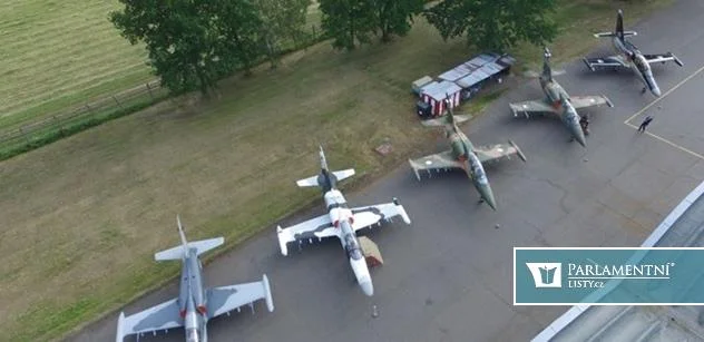 Zbláznil se Pavel, zbláznil se Řehka, padlo ke kauze „stíhačky Ukrajině“