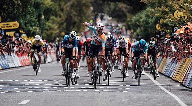 Královskou etapu Tour Down Under museli zkrátit, závěrečný spurt ovládl Vernon - Sport iDnes.cz článek na Media24.cz