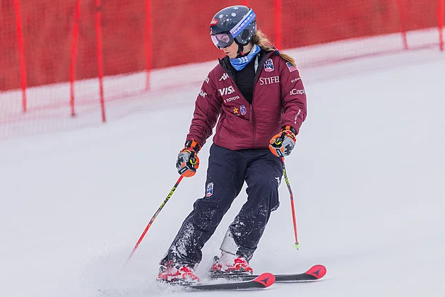 Mikaelo, dej to! Tisíce diváků fandí ve Špindlu nejlepším lyžařkám světa