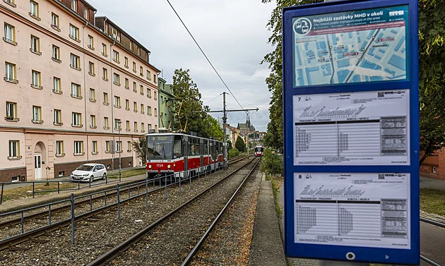 Tramvaj v Brně srazila chodce, muž nehodu nepřežil
