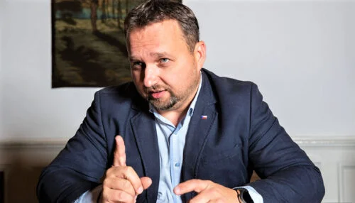 Jurečka po Babišově výpadu: „Nejde dělat hlupáka z někoho, kdo je hlupákem.“ Mířil na Zůnu