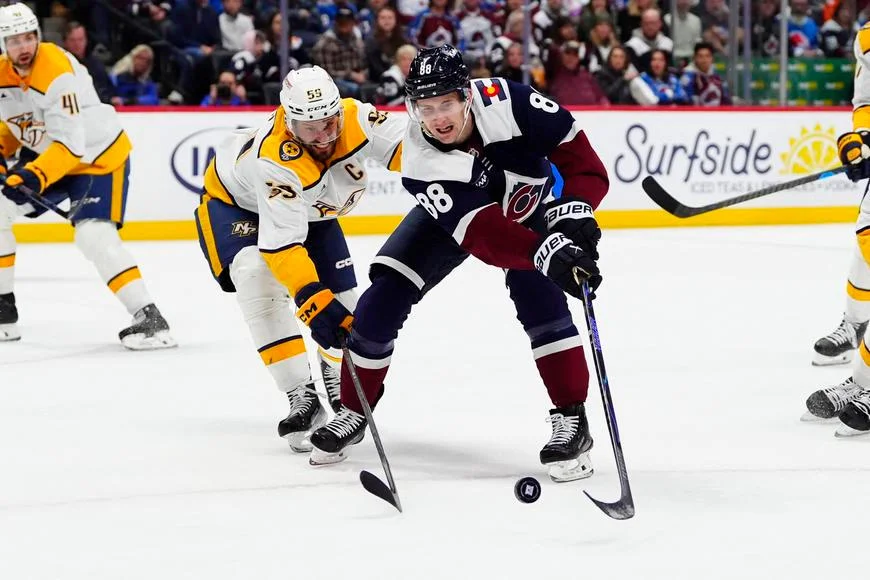 Trefa Nečase nestačila, Colorado doma schytalo sedm gólů. Ještě hůře dopadla Florida