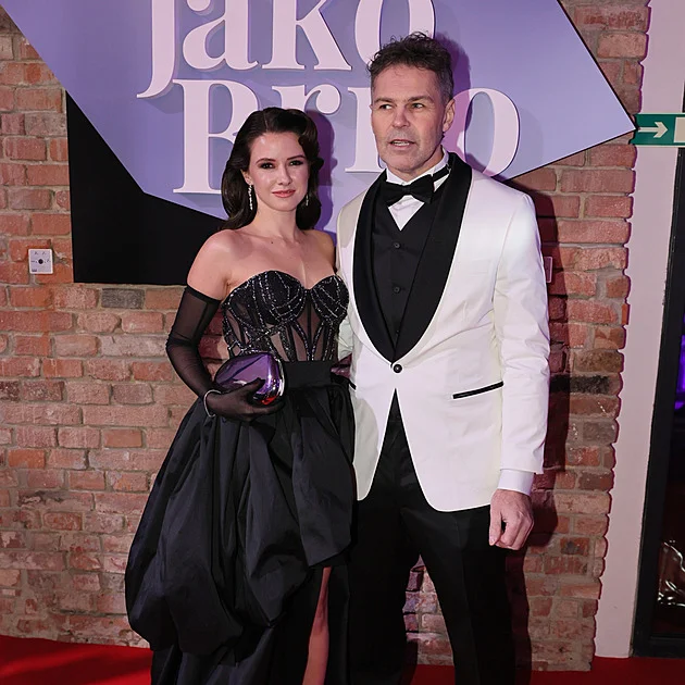 Myslivcová na Plese jako Brno: Co řekla o novém vztahu? Alena Wilson radí, jak obléct silnější postavu