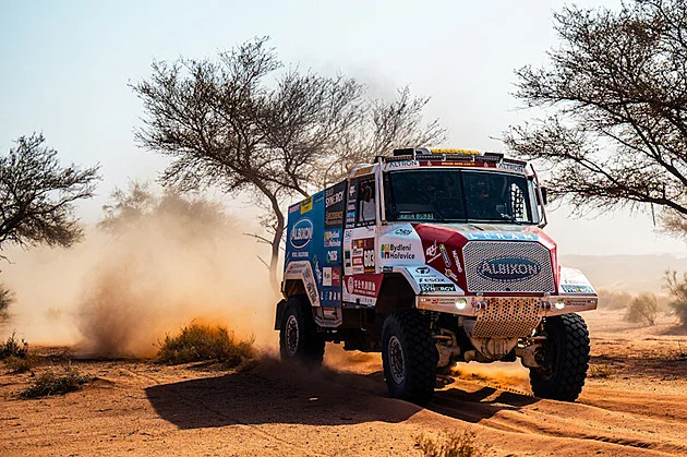 ALBIXON žije Dakarem. A letos na dvou kontinentech